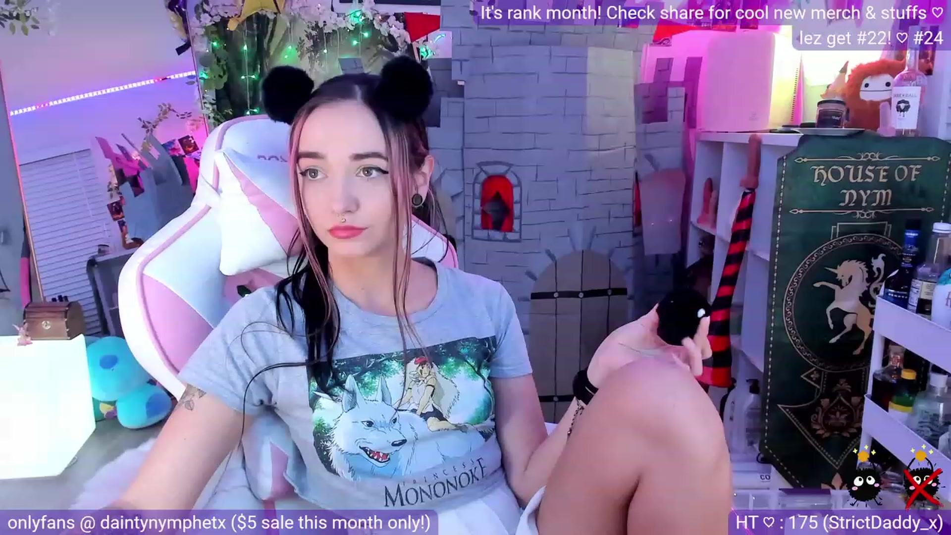 Gallery image thumbnail from Nym_x's myfreecams stream on, 07/13/2023, 02:50 image 15 of 20