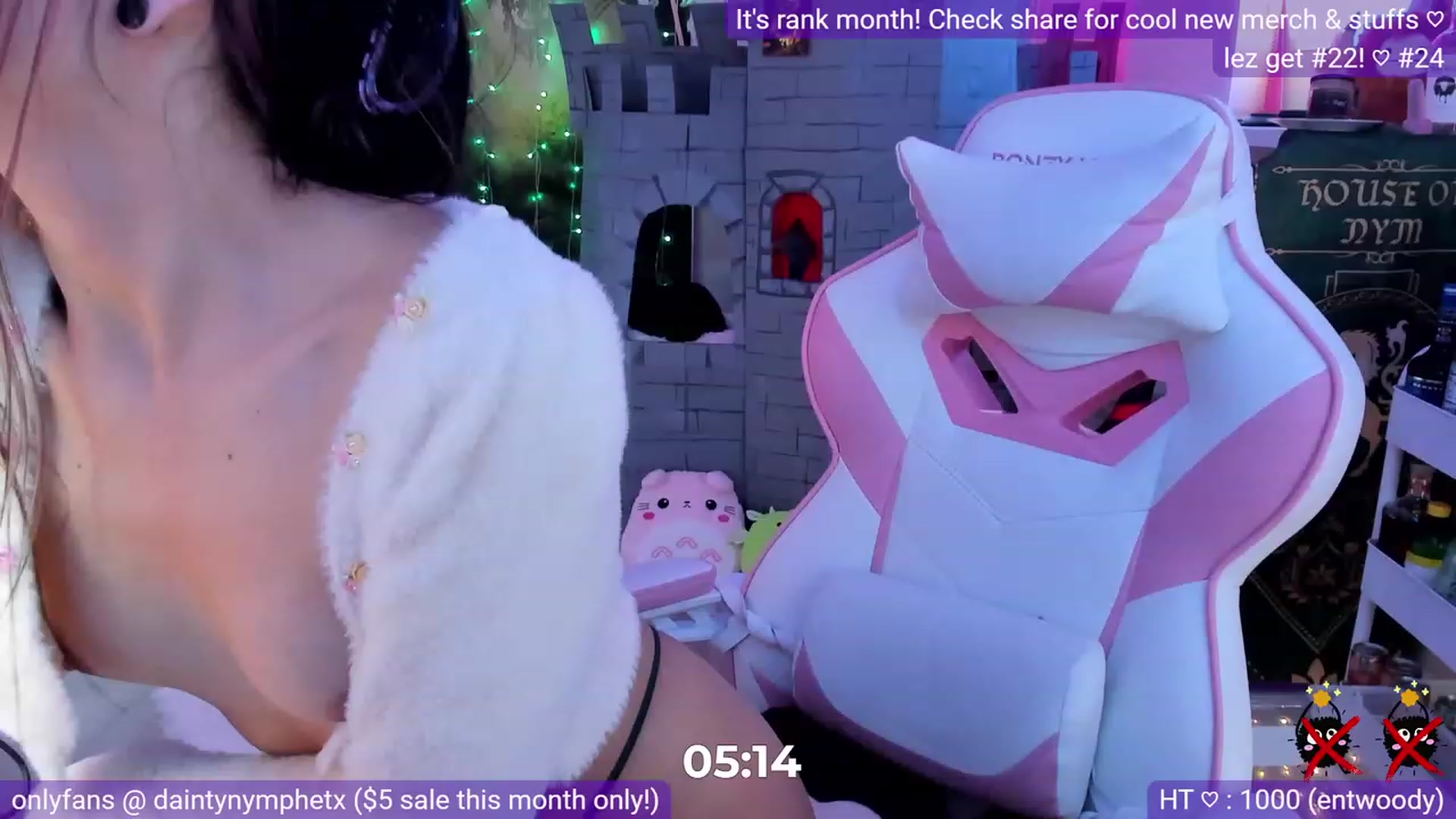 Gallery image thumbnail from Nym_x's myfreecams stream on, 07/13/2023, 04:44 image 15 of 20