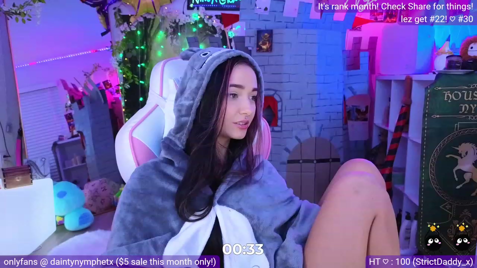 Gallery image thumbnail from Nym_x's myfreecams stream on, 07/19/2023, 01:33 image 20 of 20