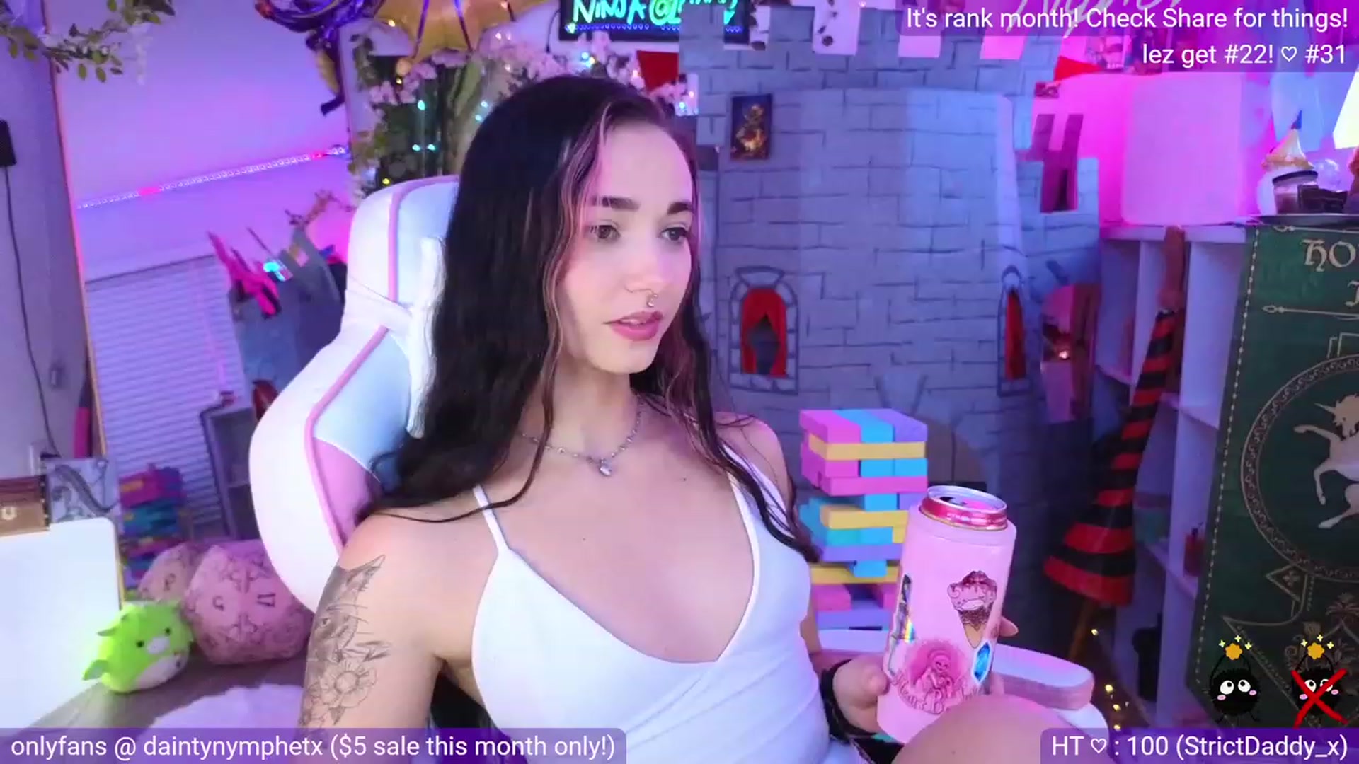 Gallery image thumbnail from Nym_x's myfreecams stream on, 07/27/2023, 04:43 image 1 of 20