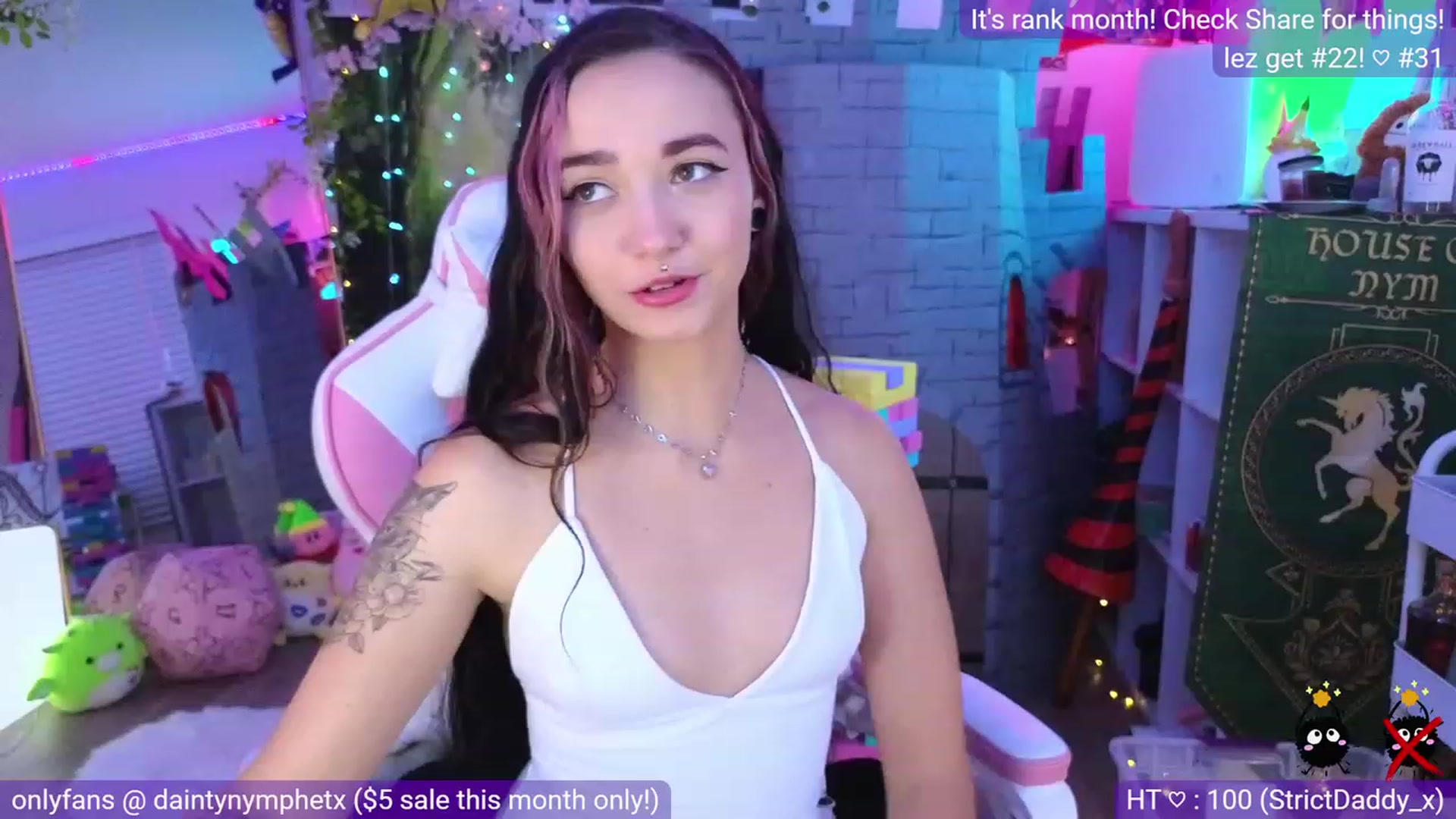 Gallery image thumbnail from Nym_x's myfreecams stream on, 07/27/2023, 04:43 image 12 of 20