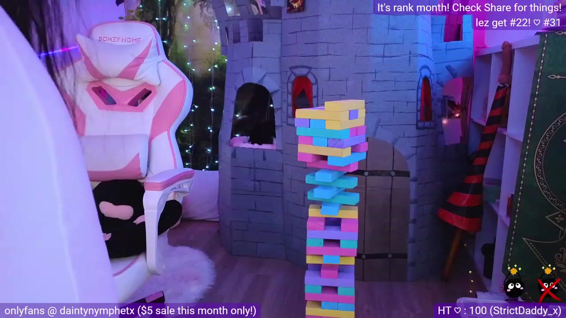 Gallery image thumbnail from Nym_x's myfreecams stream on, 07/27/2023, 04:43 image 14 of 20