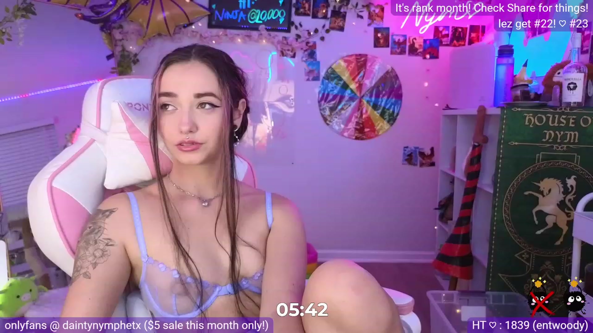 Gallery image thumbnail from Nym_x's myfreecams stream on, 07/30/2023, 04:40 image 14 of 20