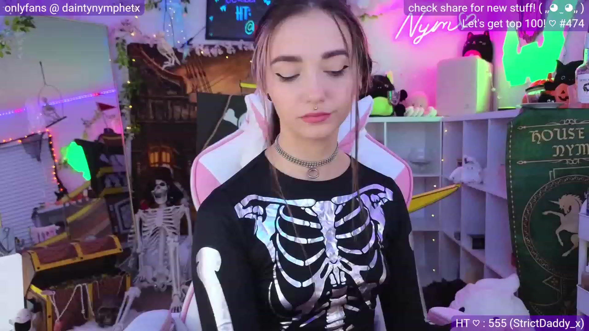 Gallery image thumbnail from Nym_x's myfreecams stream on, 10/02/2023, 04:23 image 3 of 20