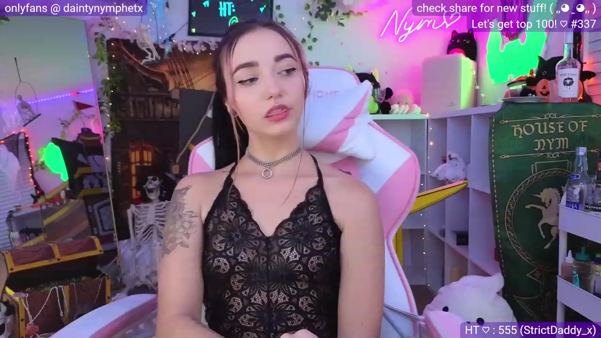 Gallery image thumbnail from Nym_x's myfreecams stream on, 10/02/2023, 04:23 image 10 of 20