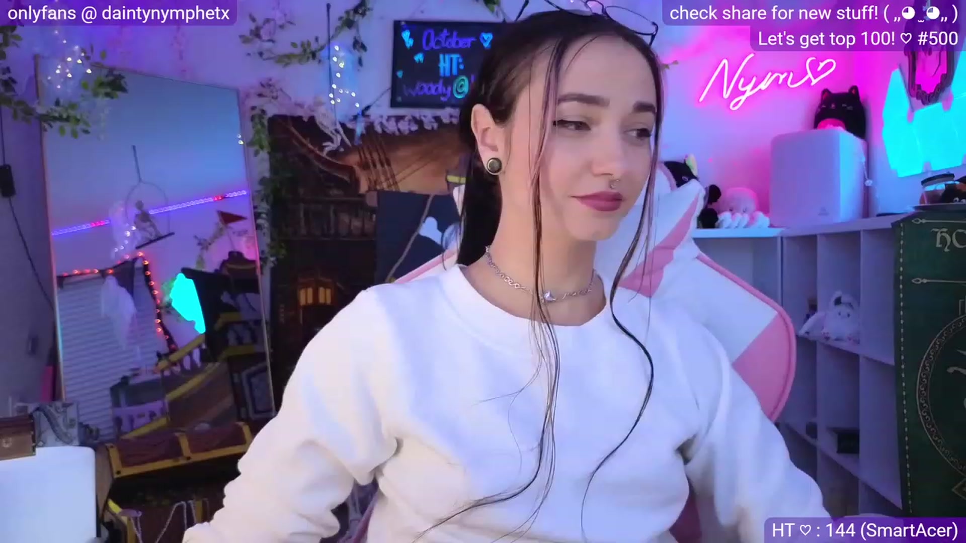 Gallery image thumbnail from Nym_x's myfreecams stream on, 10/04/2023, 03:41 image 18 of 20