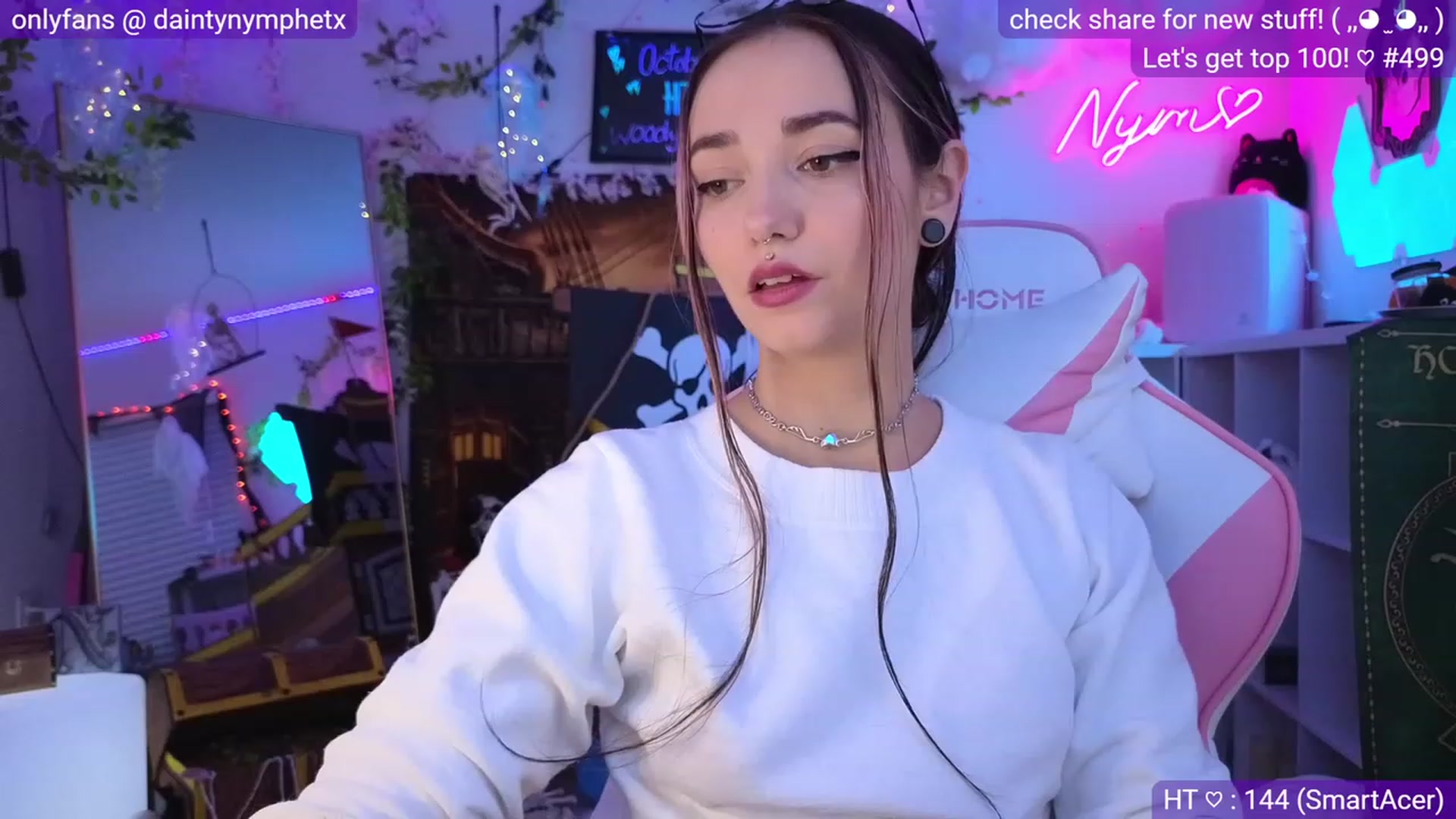 Gallery image thumbnail from Nym_x's myfreecams stream on, 10/04/2023, 03:41 image 17 of 20