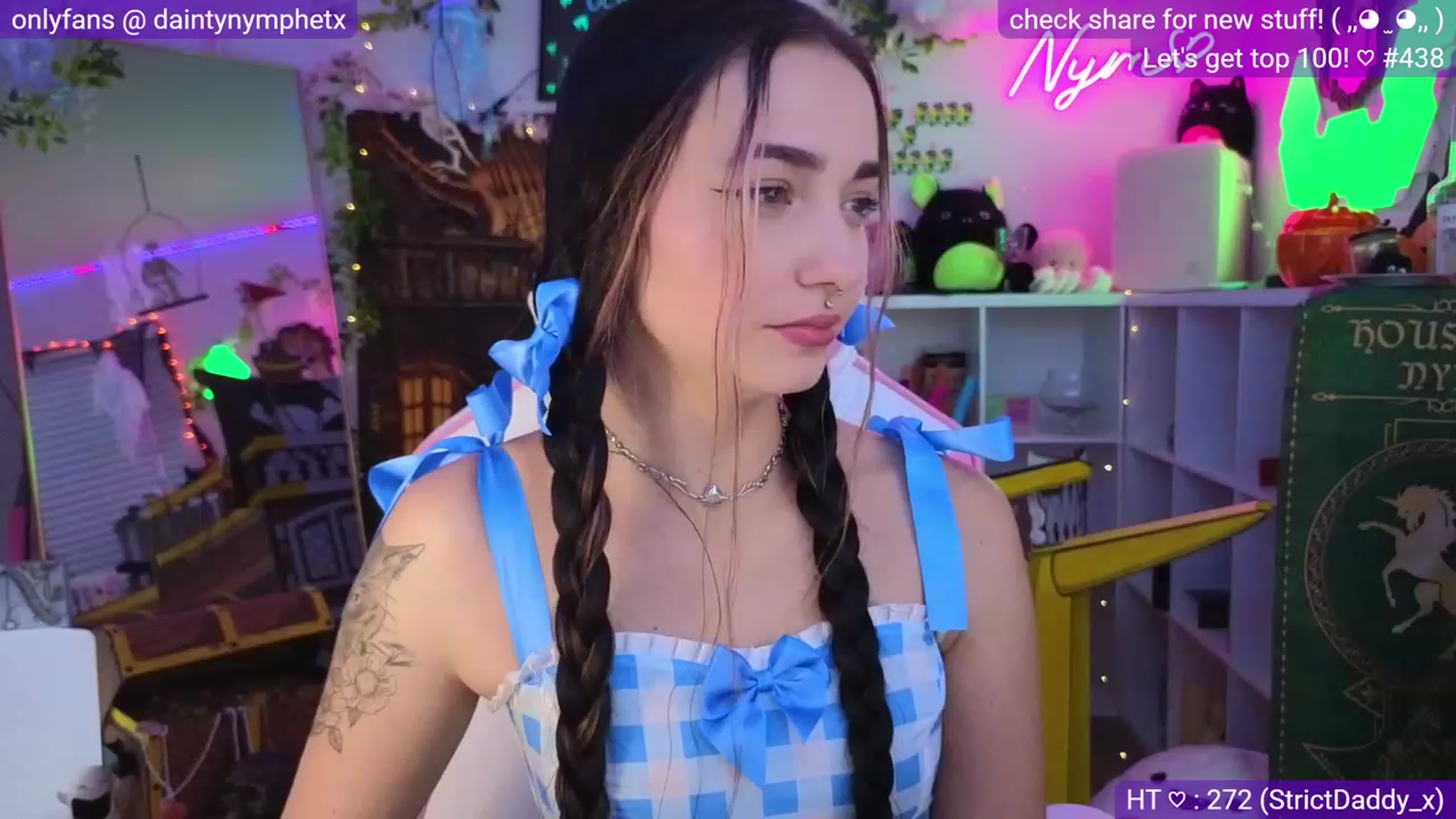 Gallery image thumbnail from Nym_x's myfreecams stream on, 10/08/2023, 03:38 image 19 of 20