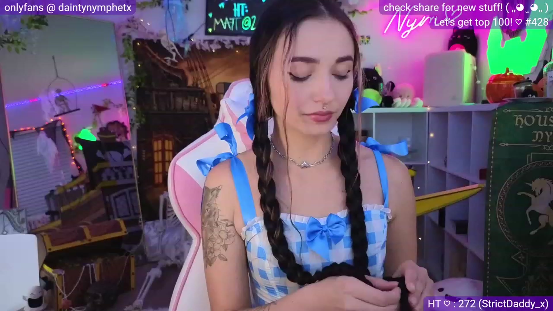 Gallery image thumbnail from Nym_x's myfreecams stream on, 10/08/2023, 04:44 image 3 of 20
