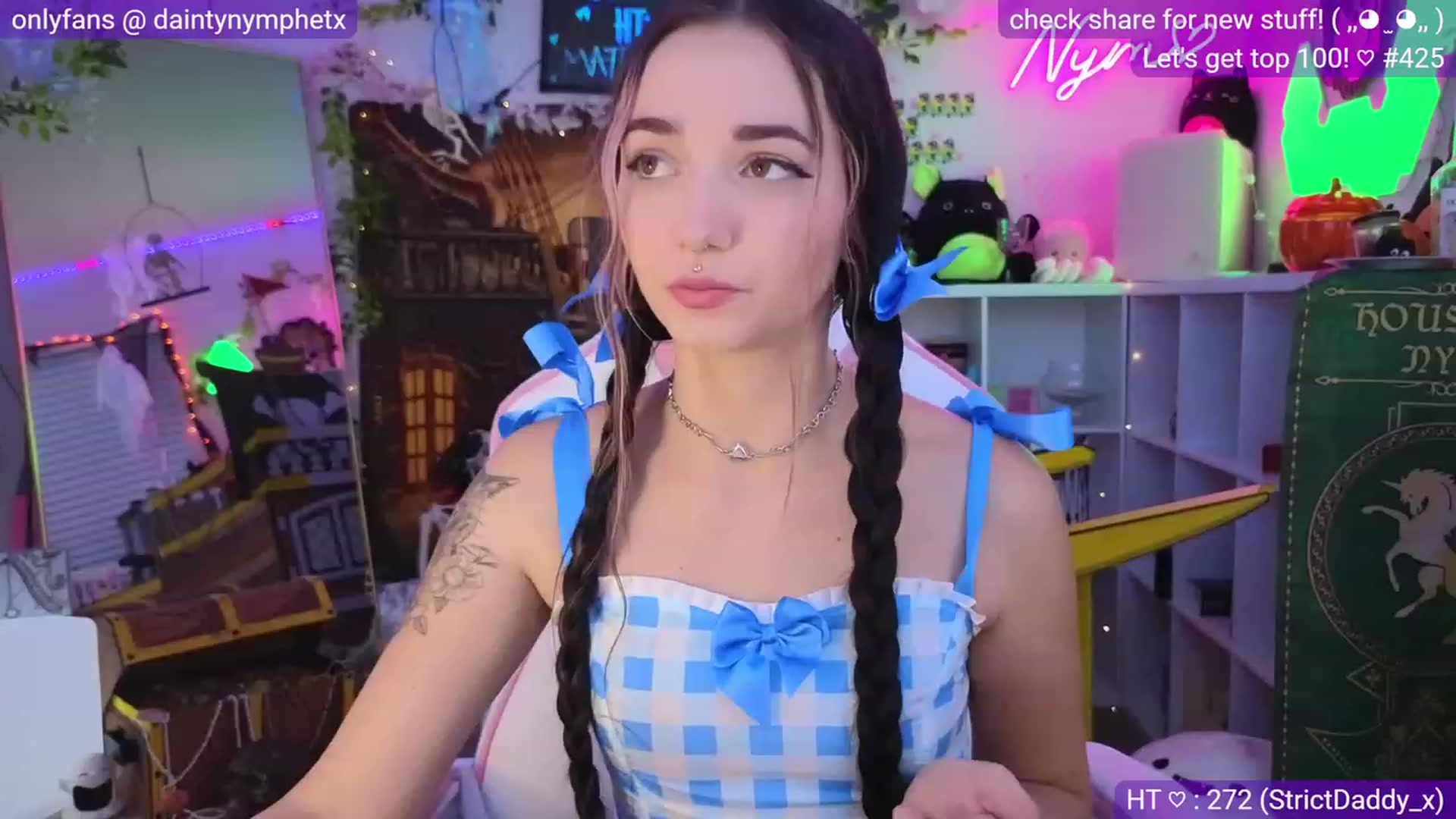 Gallery image thumbnail from Nym_x's myfreecams stream on, 10/08/2023, 04:44 image 6 of 20