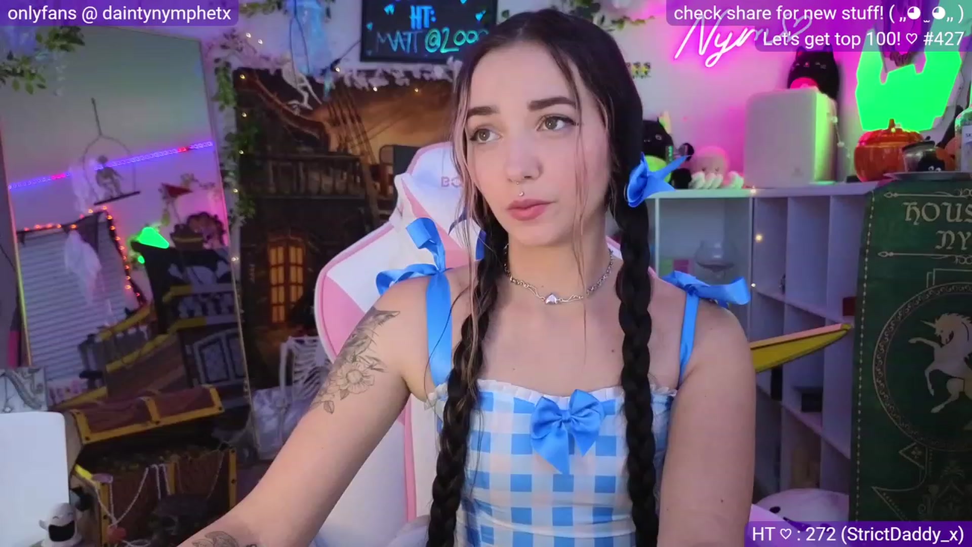 Gallery image thumbnail from Nym_x's myfreecams stream on, 10/08/2023, 04:44 image 12 of 20