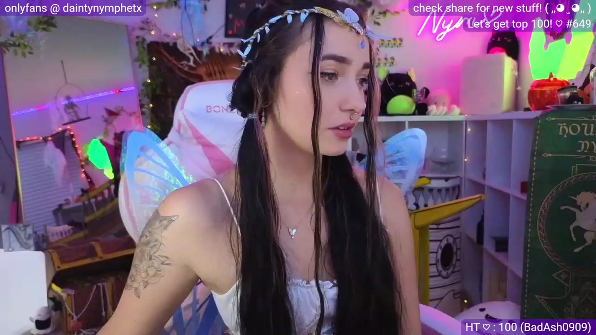 Gallery image thumbnail from Nym_x's myfreecams stream on, 10/11/2023, 02:34 image 6 of 20