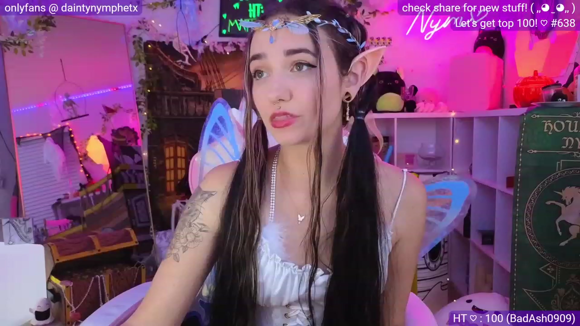 Gallery image thumbnail from Nym_x's myfreecams stream on, 10/11/2023, 02:34 image 18 of 20