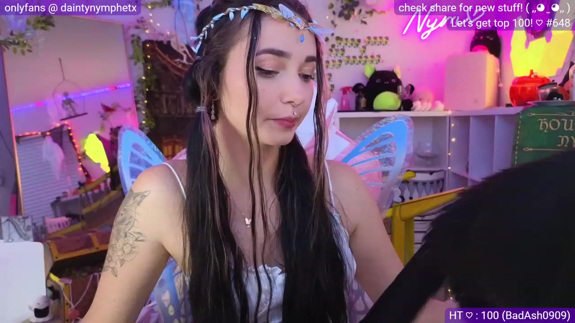 Gallery image thumbnail from Nym_x's myfreecams stream on, 10/11/2023, 02:34 image 1 of 20