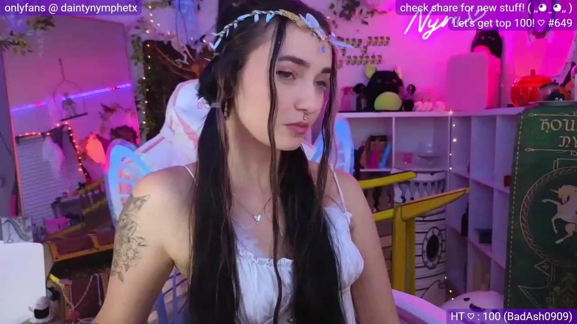 Gallery image thumbnail from Nym_x's myfreecams stream on, 10/11/2023, 02:34 image 8 of 20