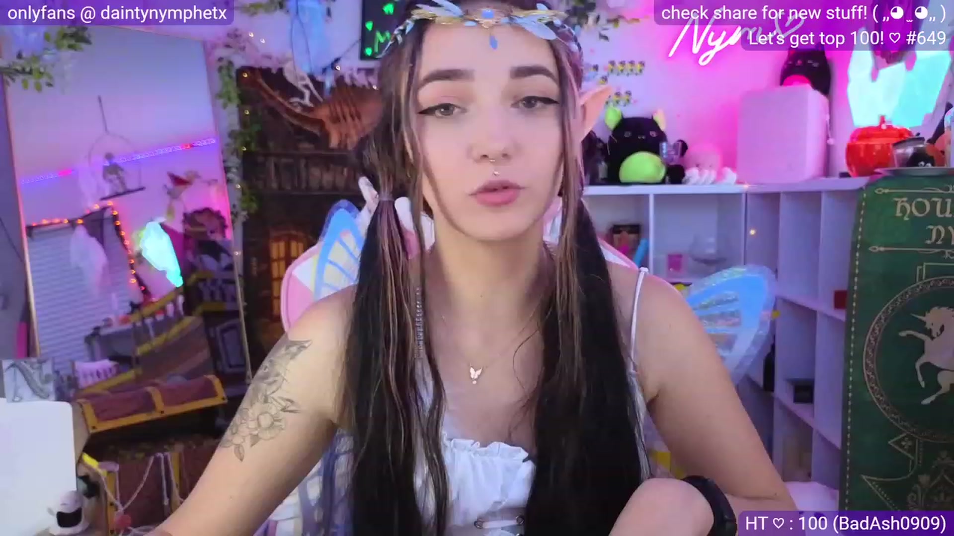 Gallery image thumbnail from Nym_x's myfreecams stream on, 10/11/2023, 02:34 image 11 of 20