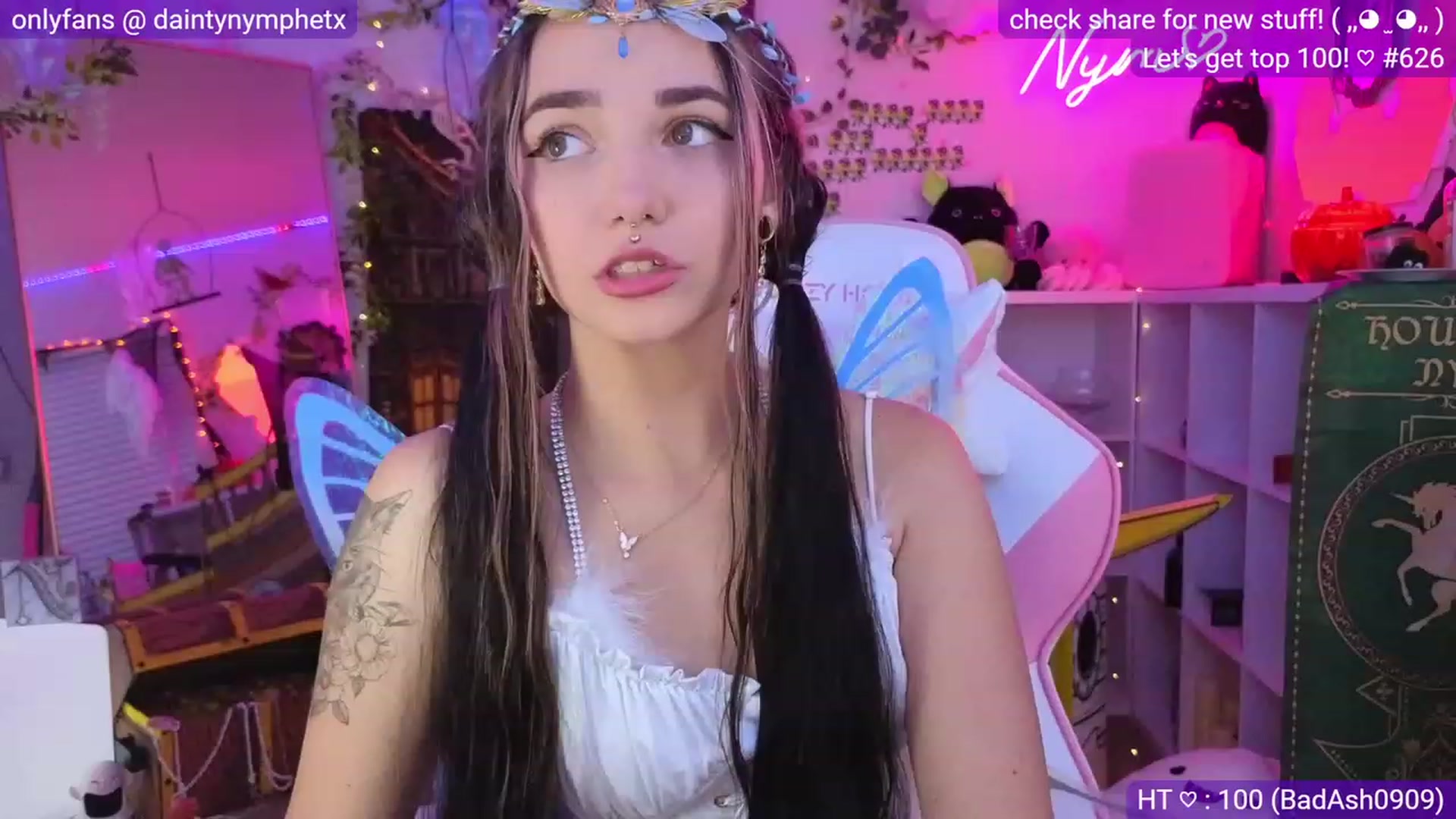 Gallery image thumbnail from Nym_x's myfreecams stream on, 10/11/2023, 06:10 image 1 of 20