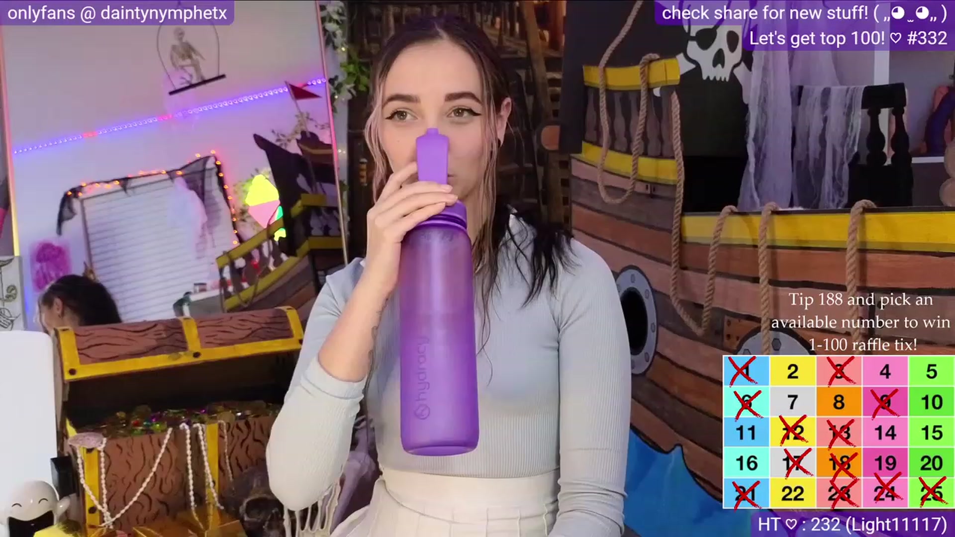 Gallery image thumbnail from Nym_x's myfreecams stream on, 10/18/2023, 04:04 image 9 of 20