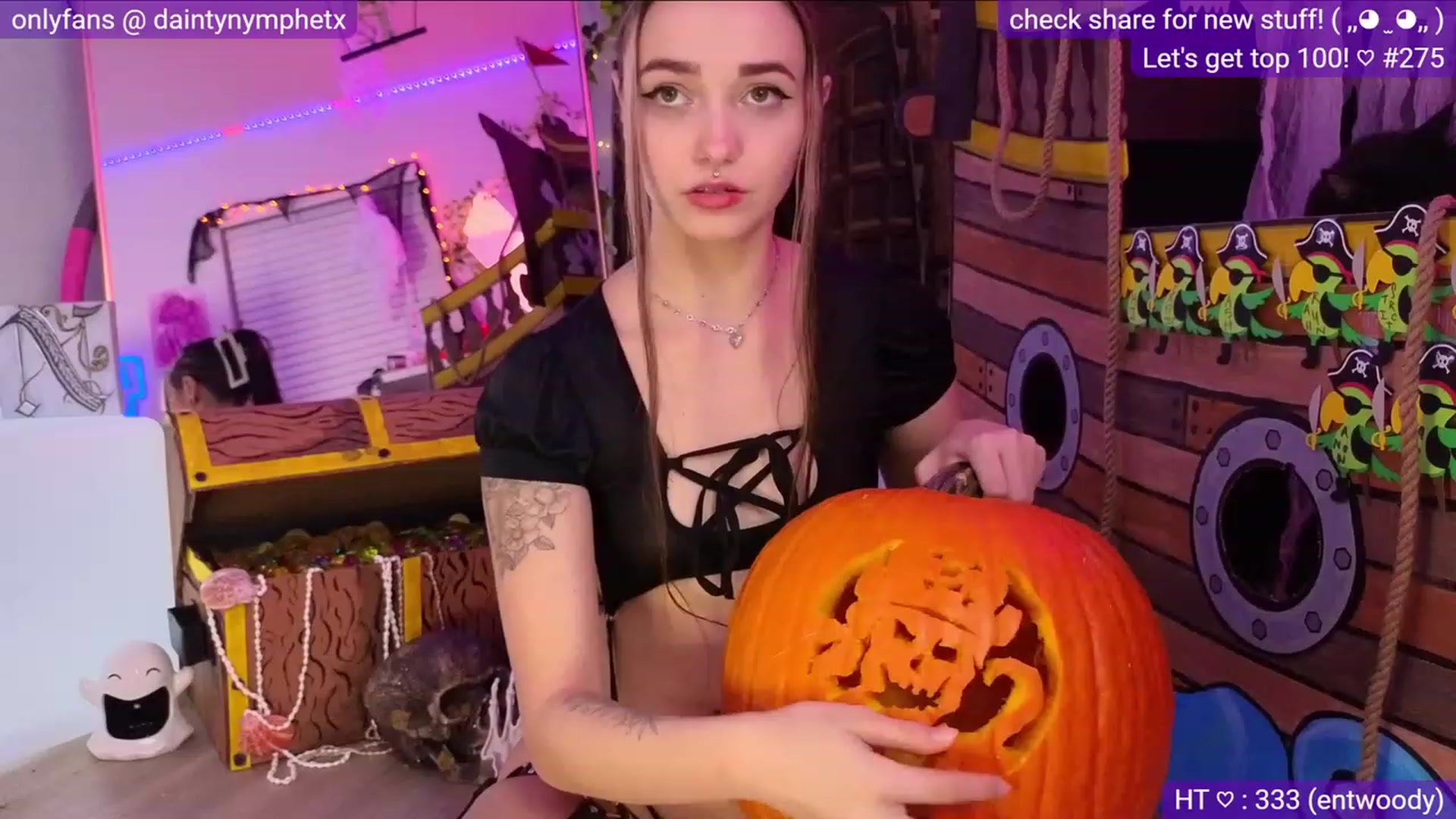 Gallery image thumbnail from Nym_x's myfreecams stream on, 10/25/2023, 05:56 image 13 of 20