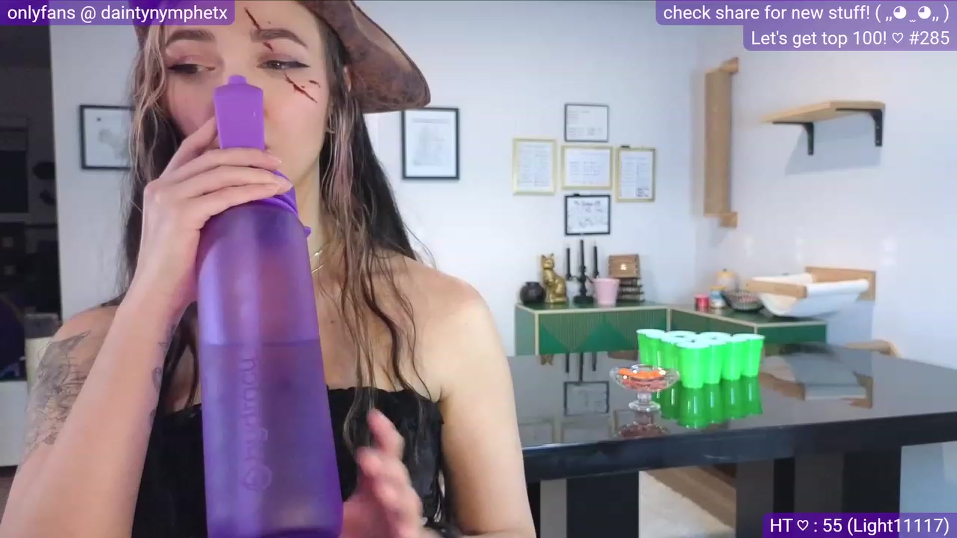 Gallery image thumbnail from Nym_x's myfreecams stream on, 10/28/2023, 02:12 image 8 of 20