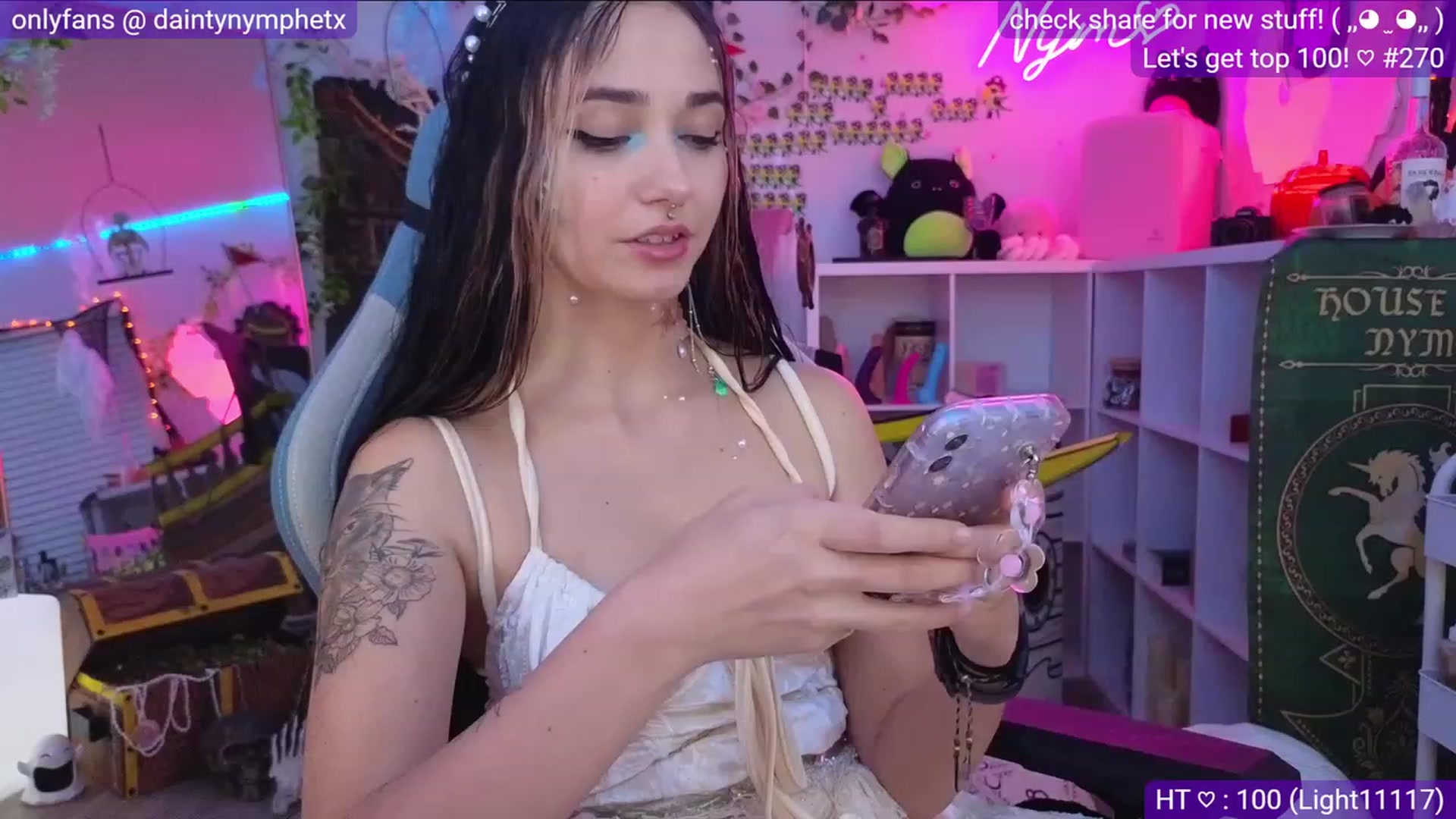 Gallery image thumbnail from Nym_x's myfreecams stream on, 10/29/2023, 02:04 image 13 of 20