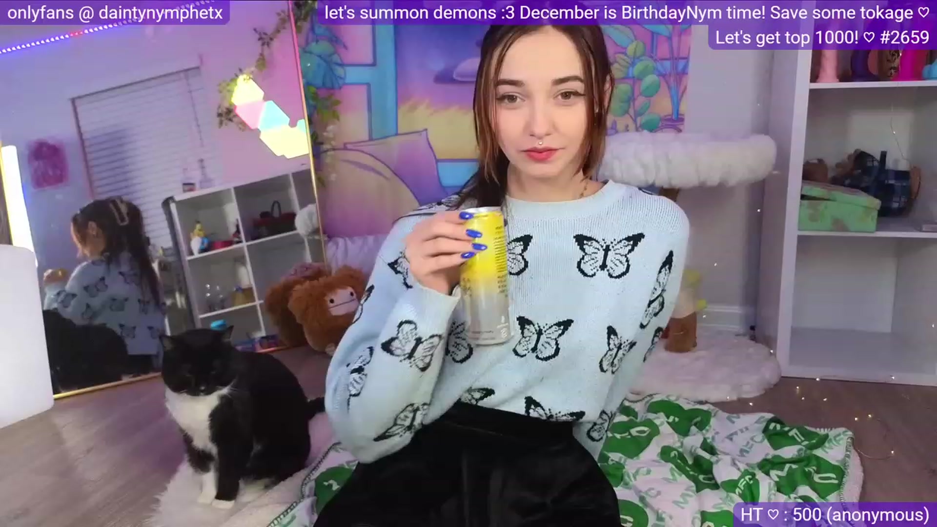 Gallery image thumbnail from Nym_x's myfreecams stream on, 11/30/2023, 05:06 image 10 of 20
