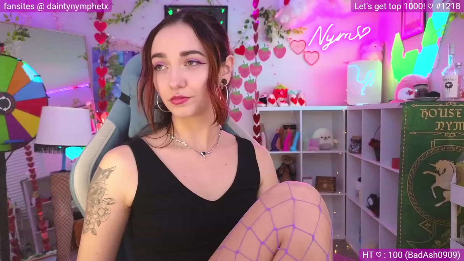 Gallery image thumbnail from Nym_x's myfreecams stream on, 02/19/2024, 04:21 image 18 of 20