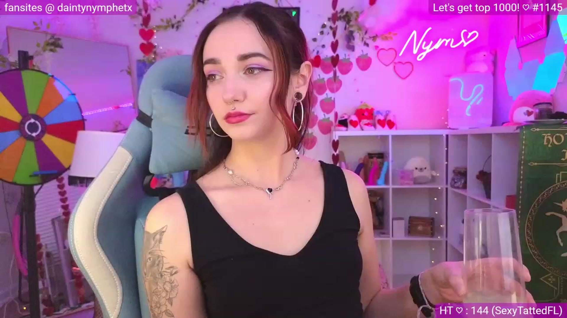 Gallery image thumbnail from Nym_x's myfreecams stream on, 02/19/2024, 06:07 image 9 of 20