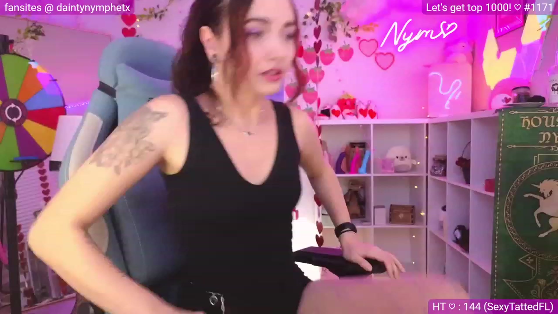 Gallery image thumbnail from Nym_x's myfreecams stream on, 02/19/2024, 06:07 image 1 of 20