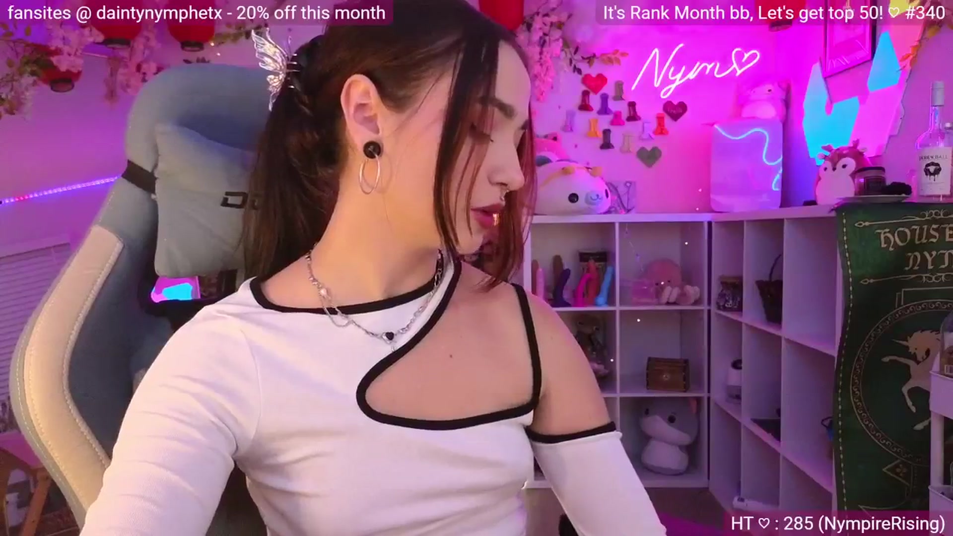 Gallery image thumbnail from Nym_x's myfreecams stream on, 03/09/2024, 03:47 image 8 of 20