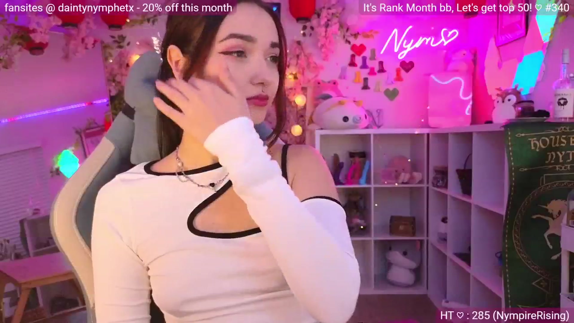 Gallery image thumbnail from Nym_x's myfreecams stream on, 03/09/2024, 03:47 image 6 of 20