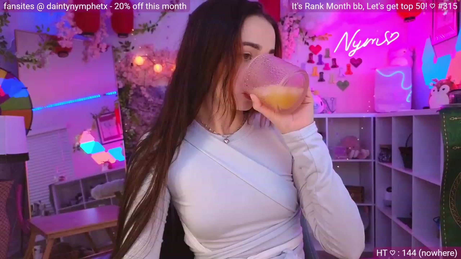 Gallery image thumbnail from Nym_x's myfreecams stream on, 03/10/2024, 05:29 image 7 of 20