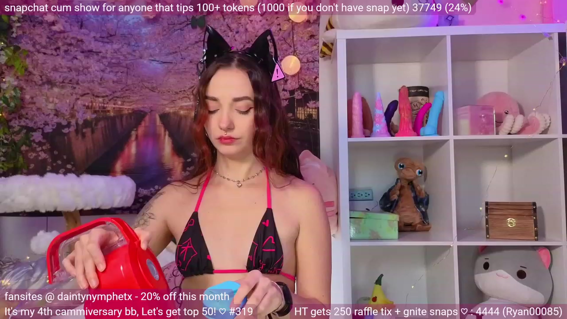Gallery image thumbnail from Nym_x's myfreecams stream on, 03/17/2024, 04:20 image 1 of 20