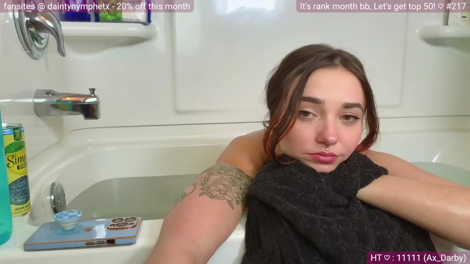 Gallery image thumbnail from Nym_x's myfreecams stream on, 04/01/2024, 06:52 image 9 of 20