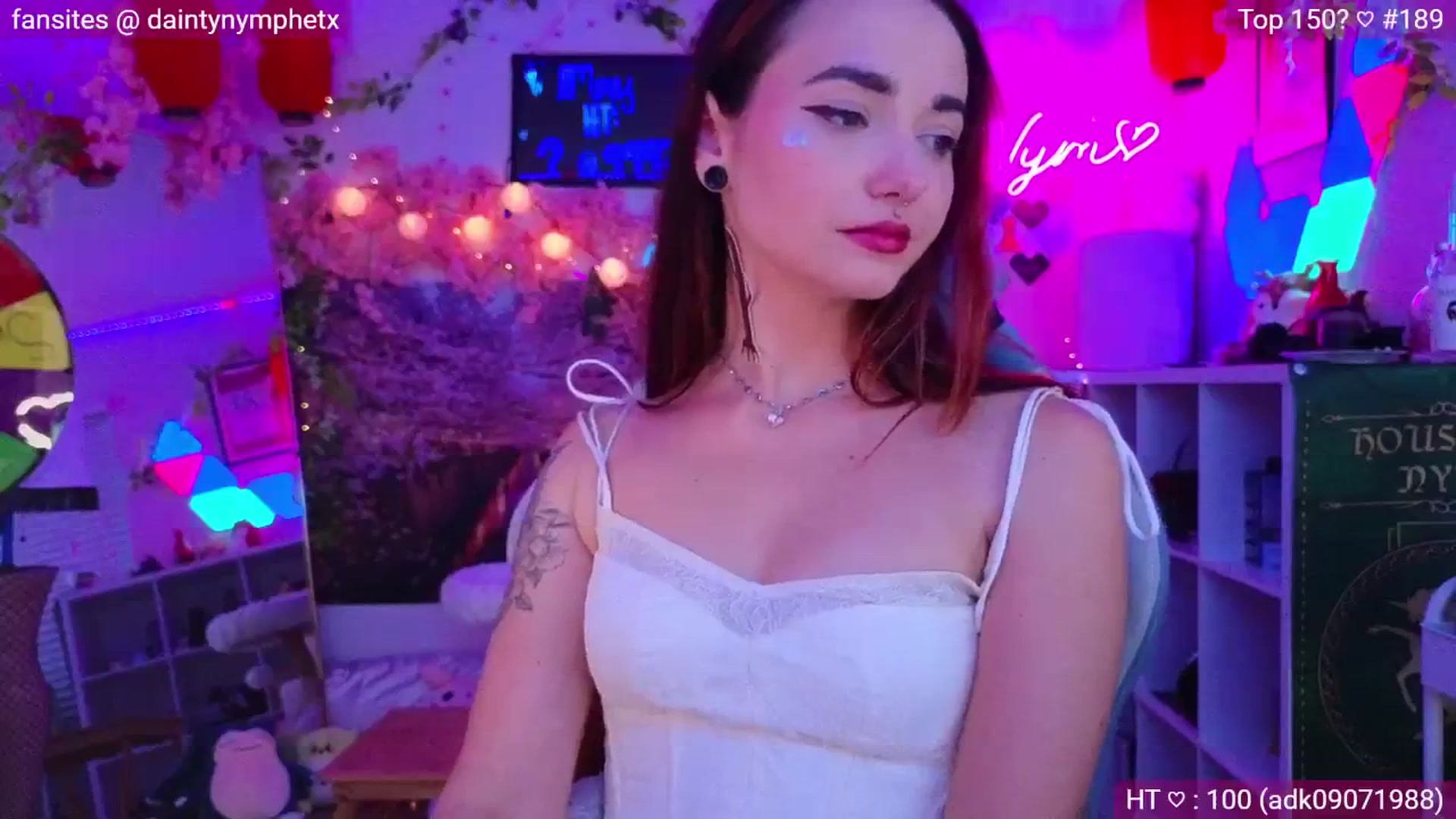 Gallery image thumbnail from Nym_x's myfreecams stream on, 05/19/2024, 04:17 image 6 of 20