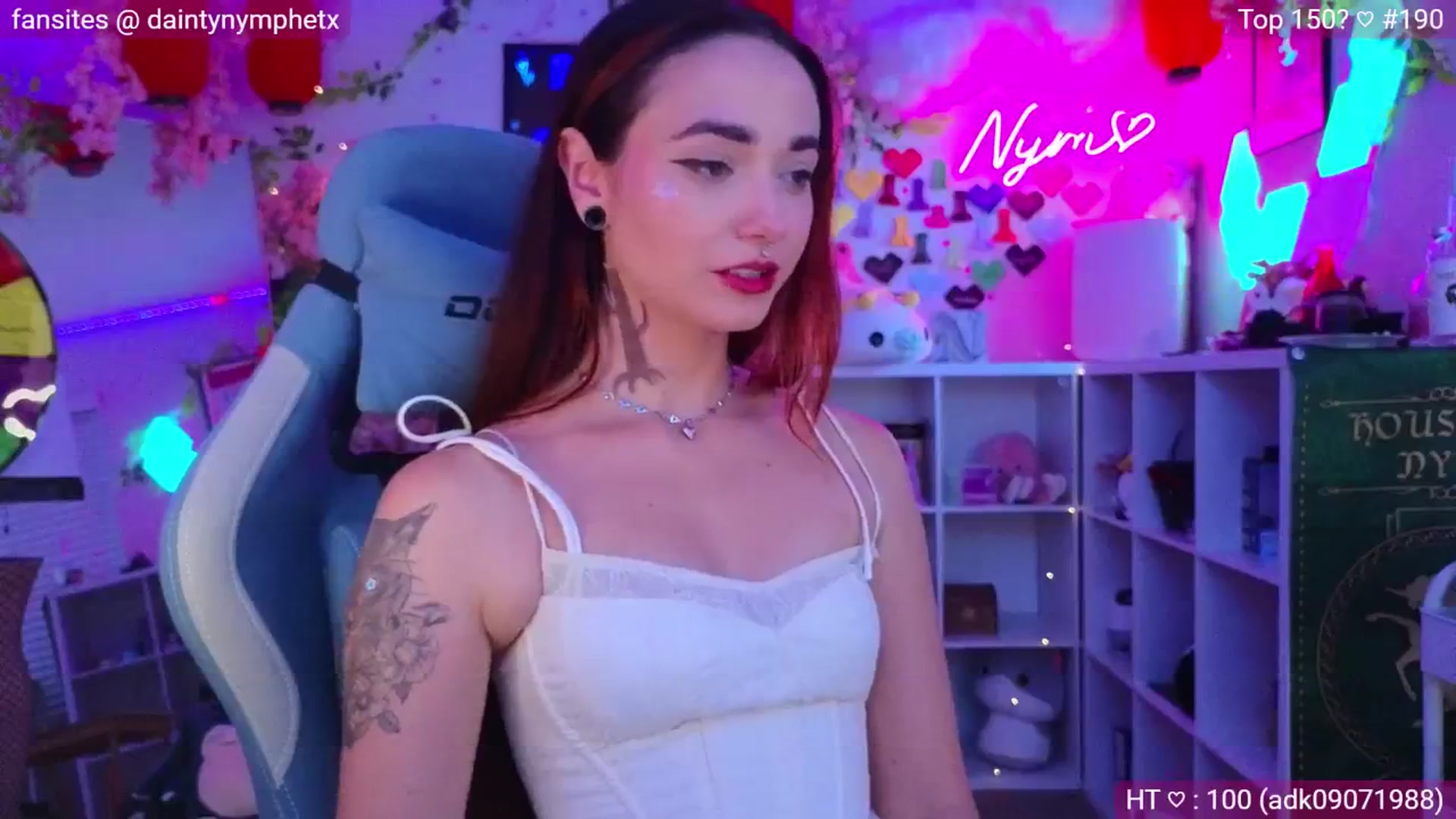 Gallery image thumbnail from Nym_x's myfreecams stream on, 05/19/2024, 04:17 image 3 of 20