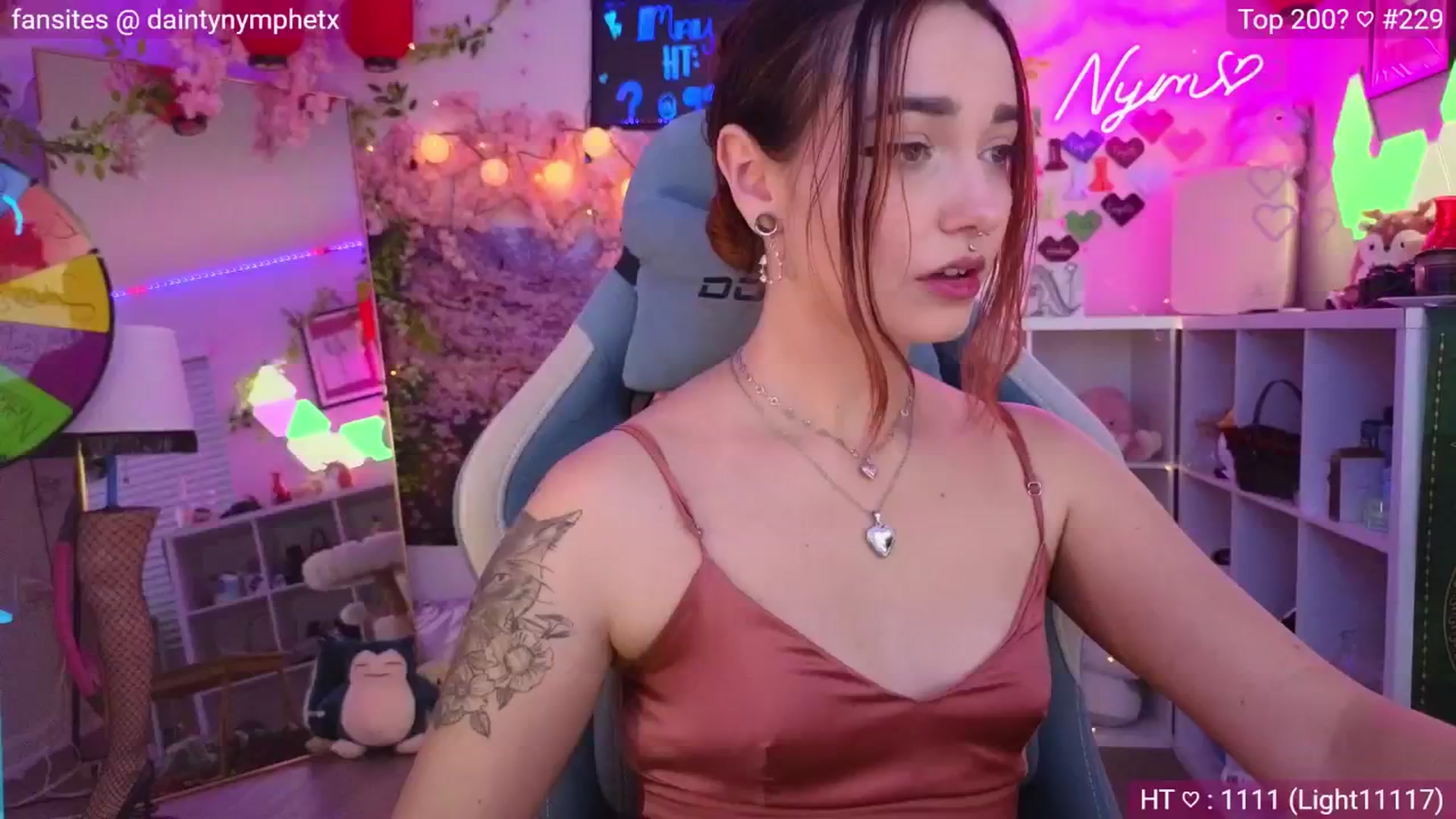 Gallery image thumbnail from Nym_x's myfreecams stream on, 05/31/2024, 02:57 image 12 of 20