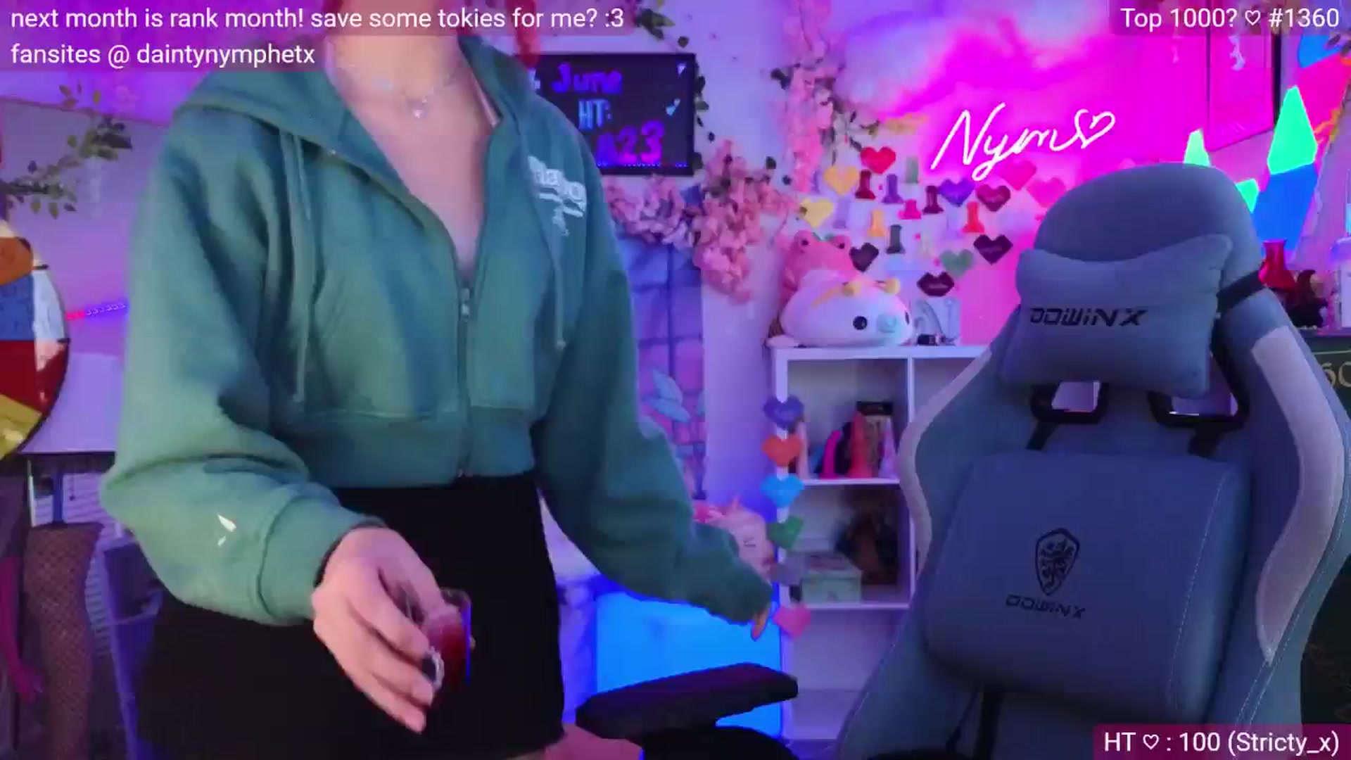 Gallery image thumbnail from Nym_x's myfreecams stream on, 06/09/2024, 04:05 image 3 of 20
