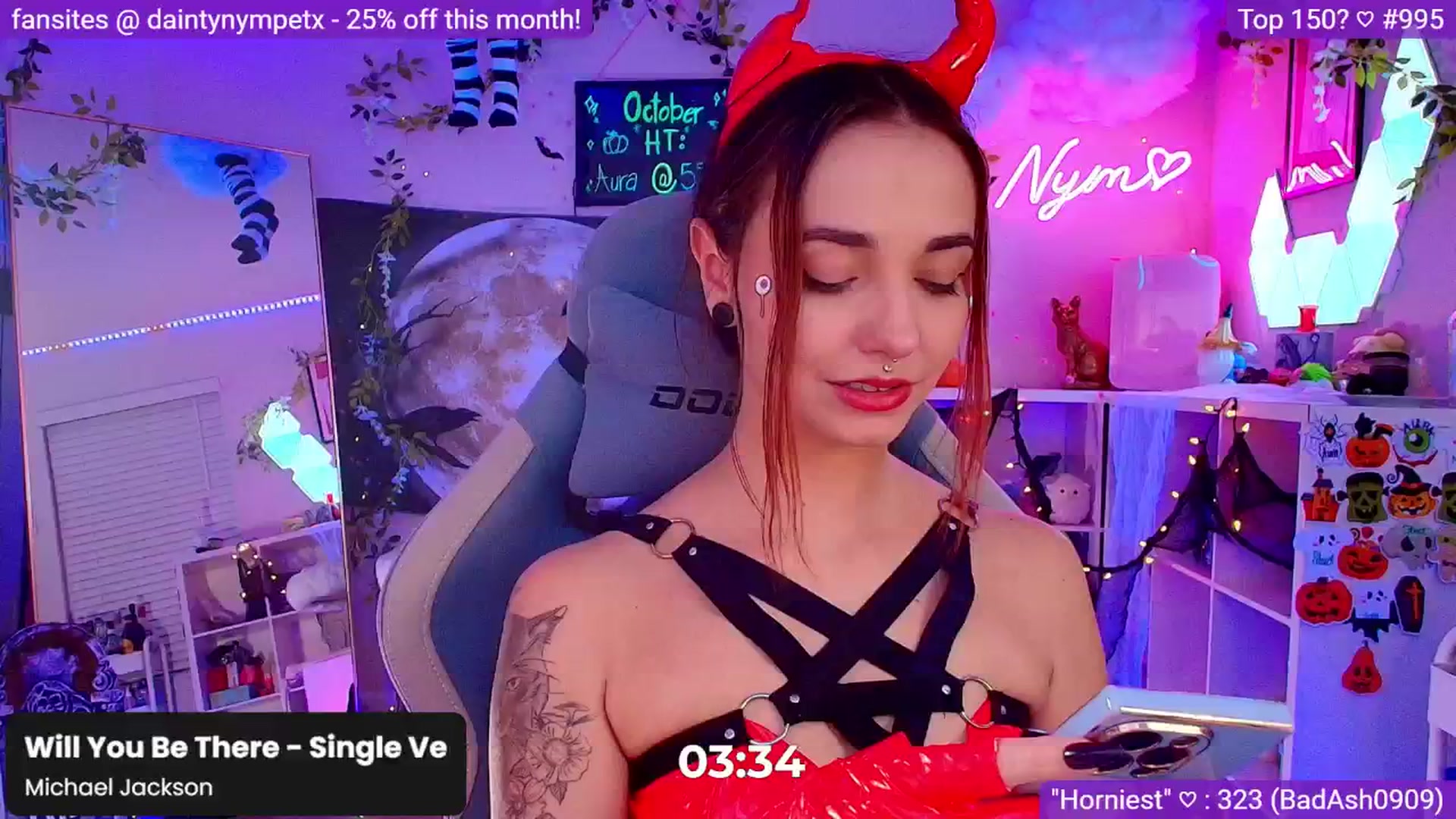 Gallery image thumbnail from Nym_x's myfreecams stream on, 10/10/2024, 04:07 image 16 of 20