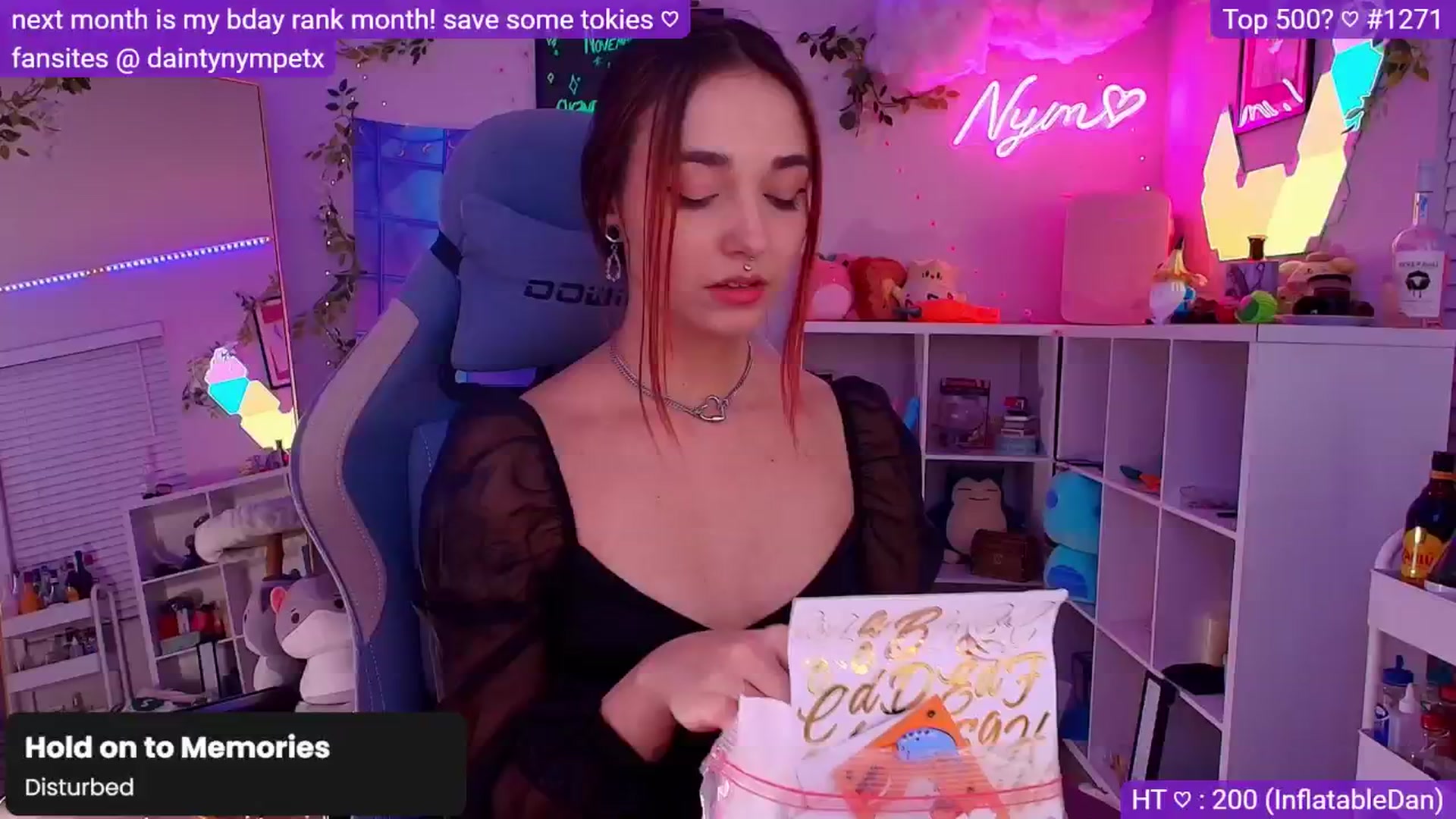 Gallery image thumbnail from Nym_x's myfreecams stream on, 11/16/2024, 04:49 image 20 of 20