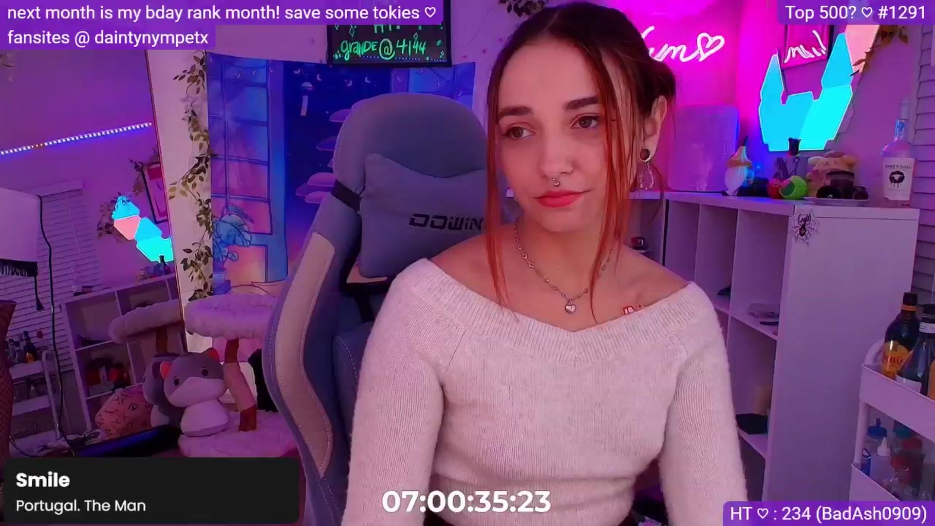 Gallery image thumbnail from Nym_x's myfreecams stream on, 11/24/2024, 06:00 image 6 of 20