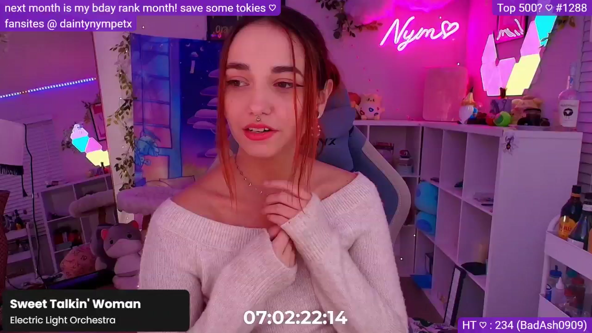 Gallery image thumbnail from Nym_x's myfreecams stream on, 11/24/2024, 06:00 image 12 of 20
