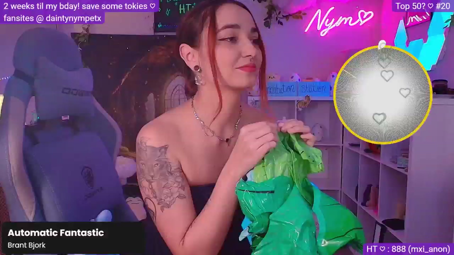 Gallery image thumbnail from Nym_x's myfreecams stream on, 12/01/2024, 09:20 image 12 of 20