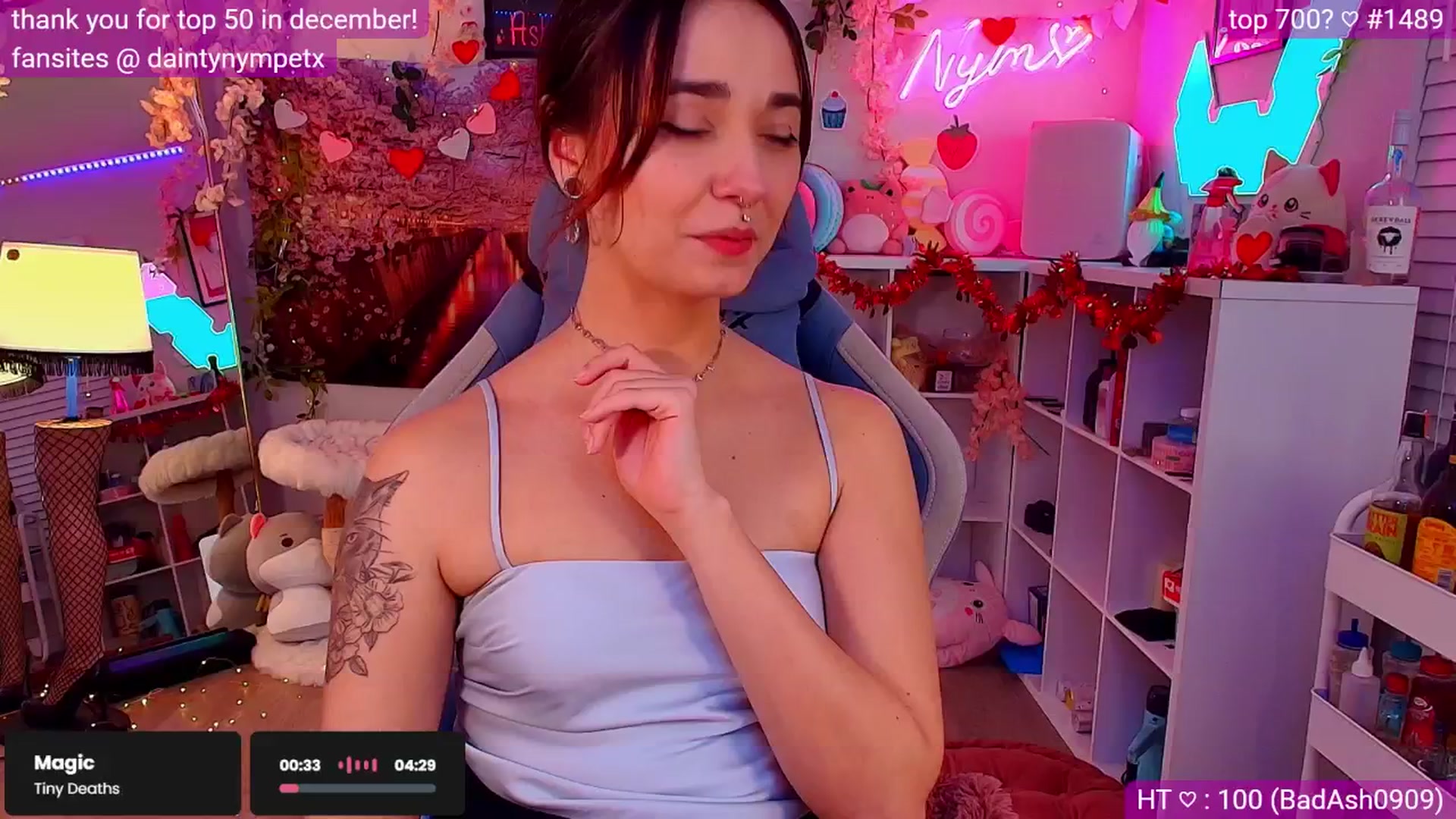 Gallery image thumbnail from Nym_x's myfreecams stream on, 02/06/2025, 04:33 image 13 of 20
