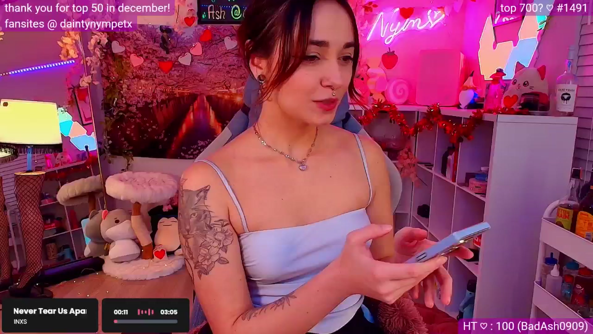 Gallery image thumbnail from Nym_x's myfreecams stream on, 02/06/2025, 04:33 image 12 of 20