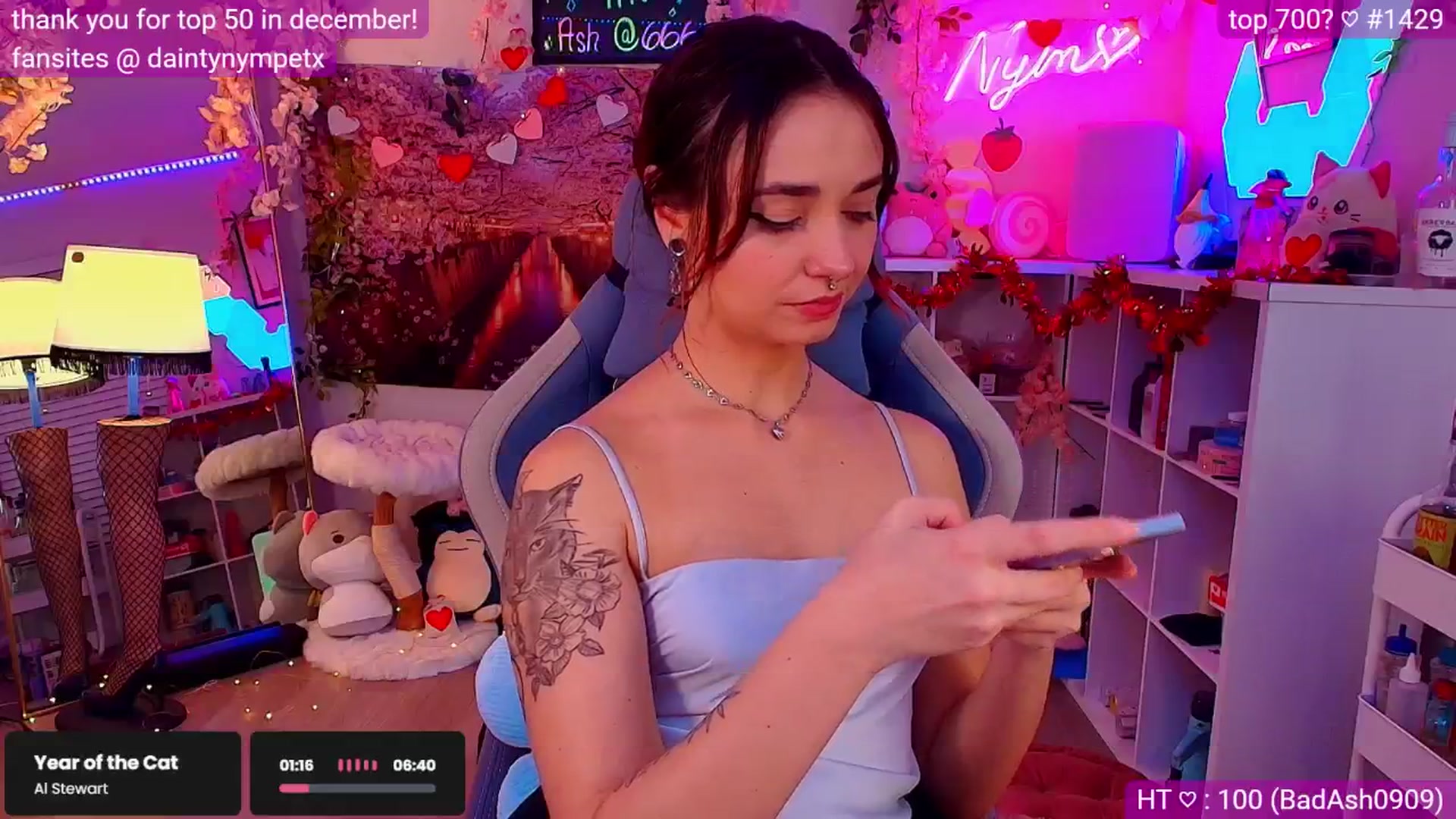 Gallery image thumbnail from Nym_x's myfreecams stream on, 02/06/2025, 05:25 image 10 of 20