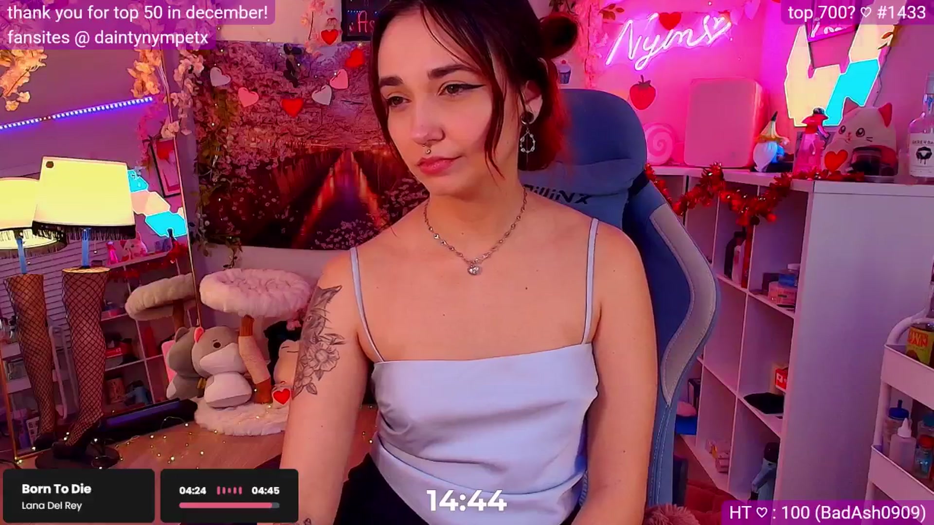 Gallery image thumbnail from Nym_x's myfreecams stream on, 02/06/2025, 05:25 image 14 of 20