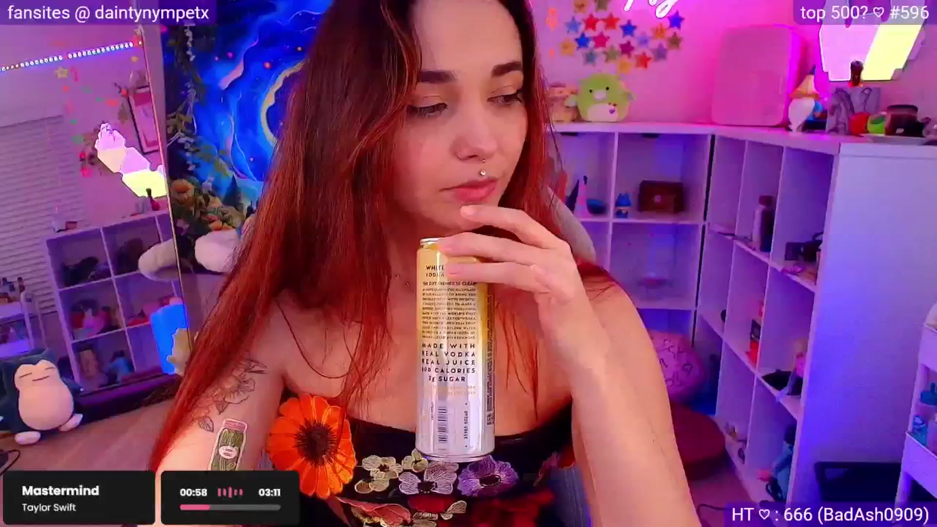 Gallery image thumbnail from Nym_x's myfreecams stream on, 04/17/2025, 03:50 image 17 of 20