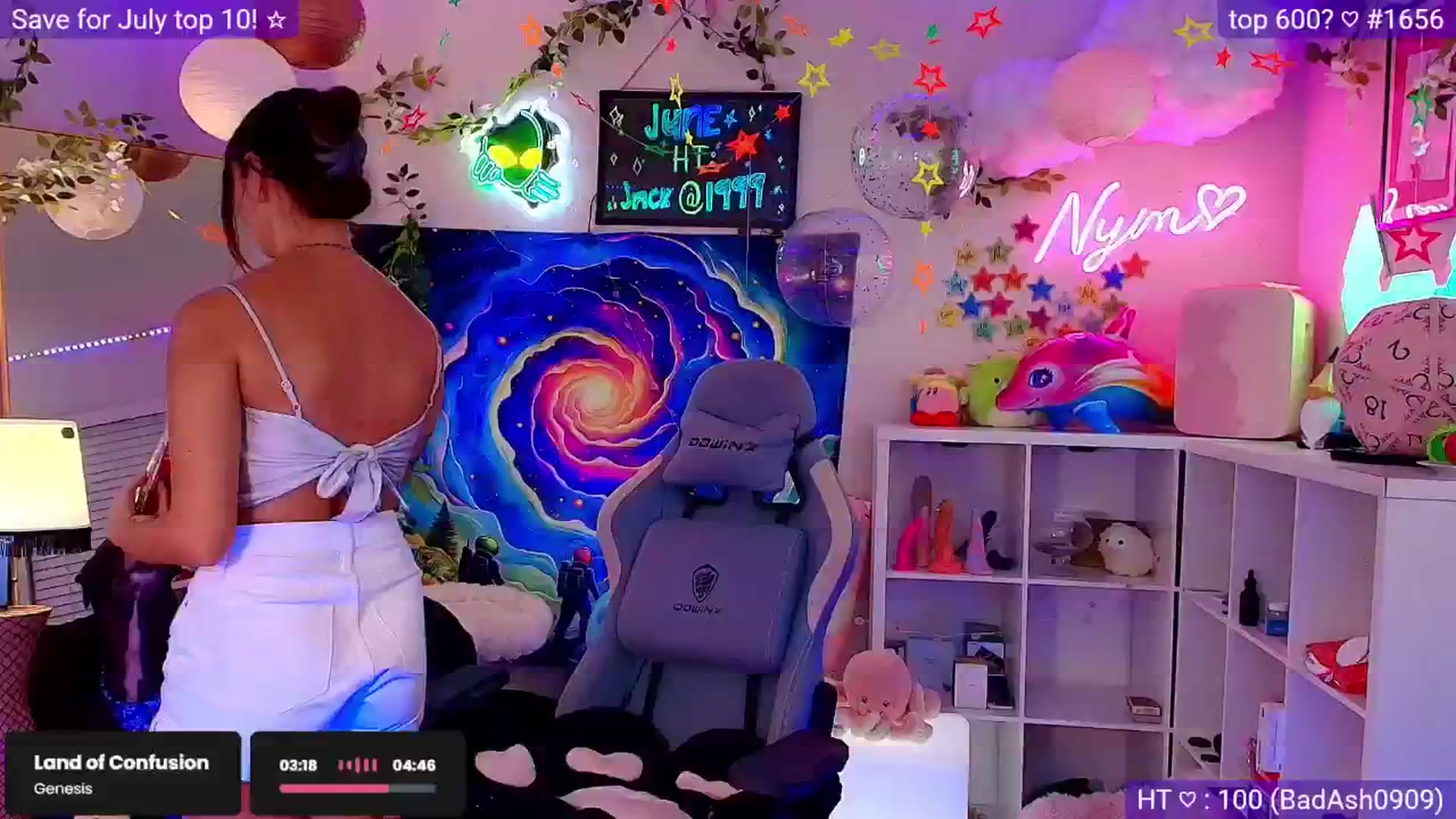 Gallery image thumbnail from Nym_x's myfreecams stream on, 06/22/2025, 04:23 image 9 of 20