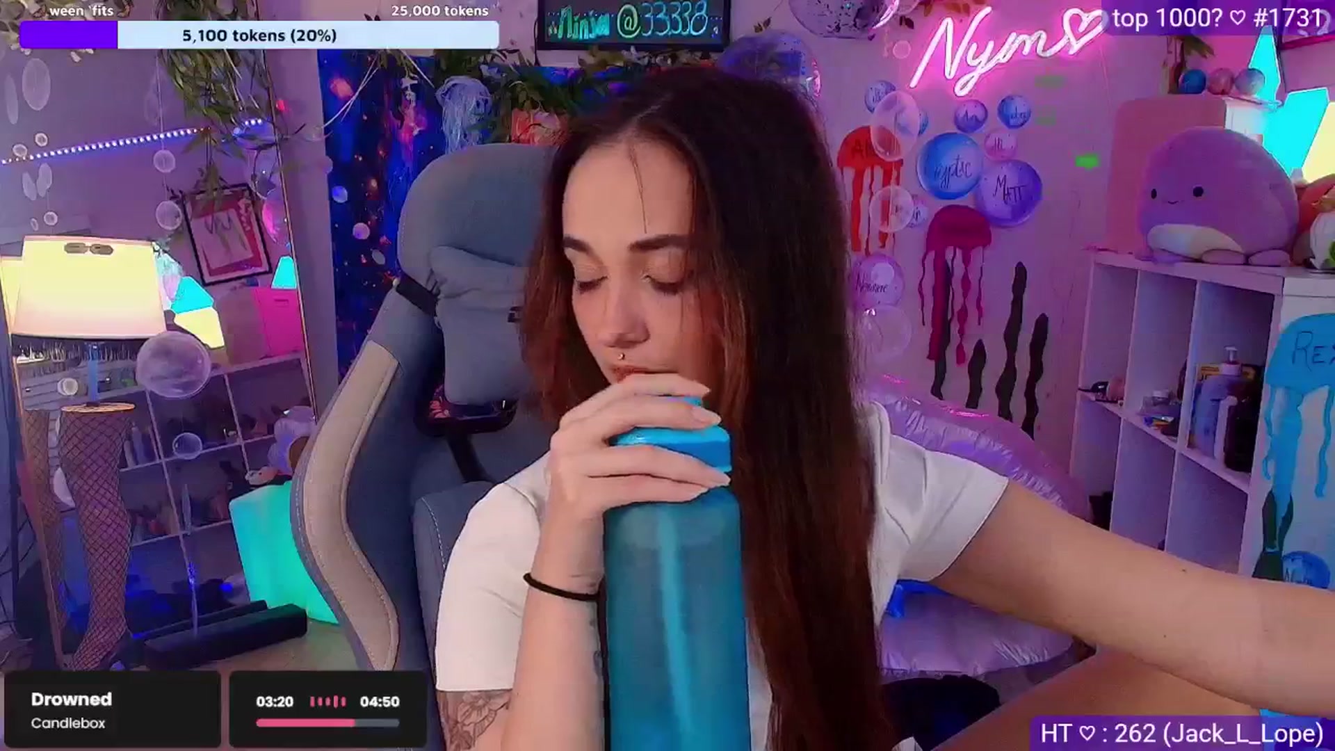 Gallery image thumbnail from Nym_x's myfreecams stream on, 08/10/2025, 04:17 image 13 of 20